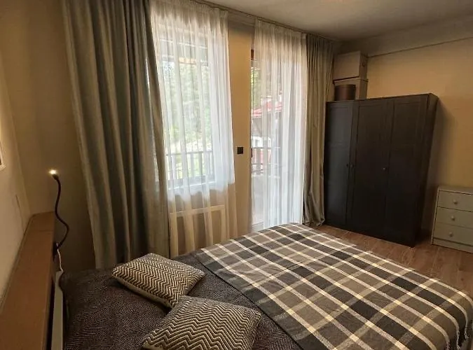 아파트 Art Grand Monastery 팜포로보